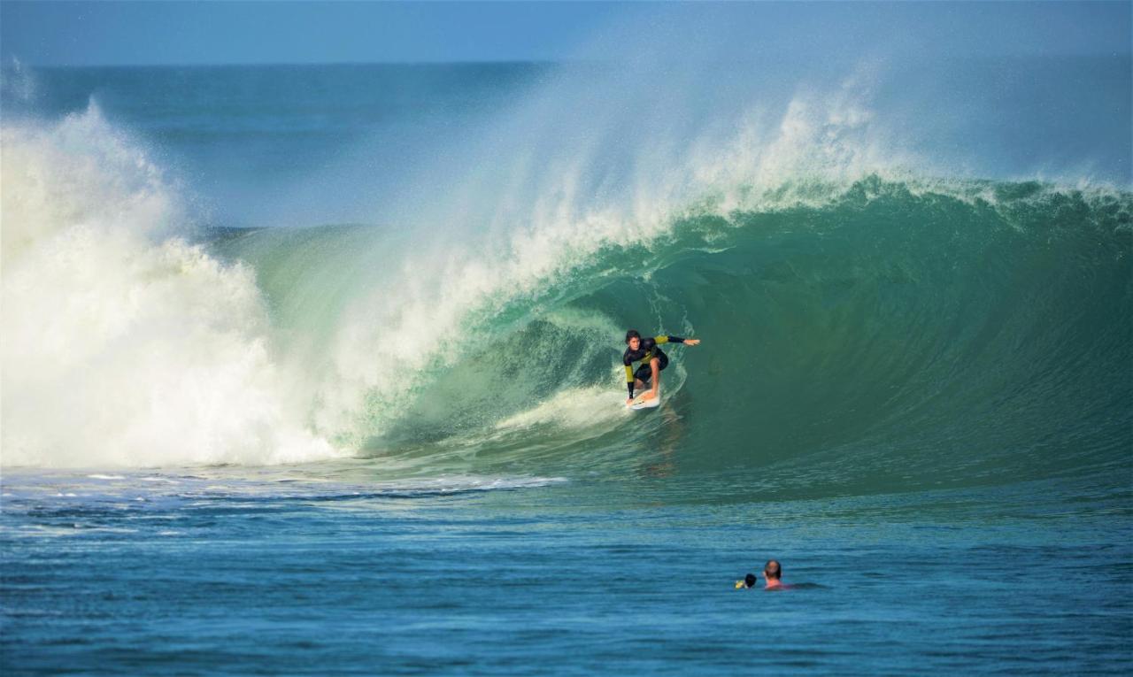 Waves Surf Camp Peru Bed & Breakfast Punta Hermosa Exterior photo