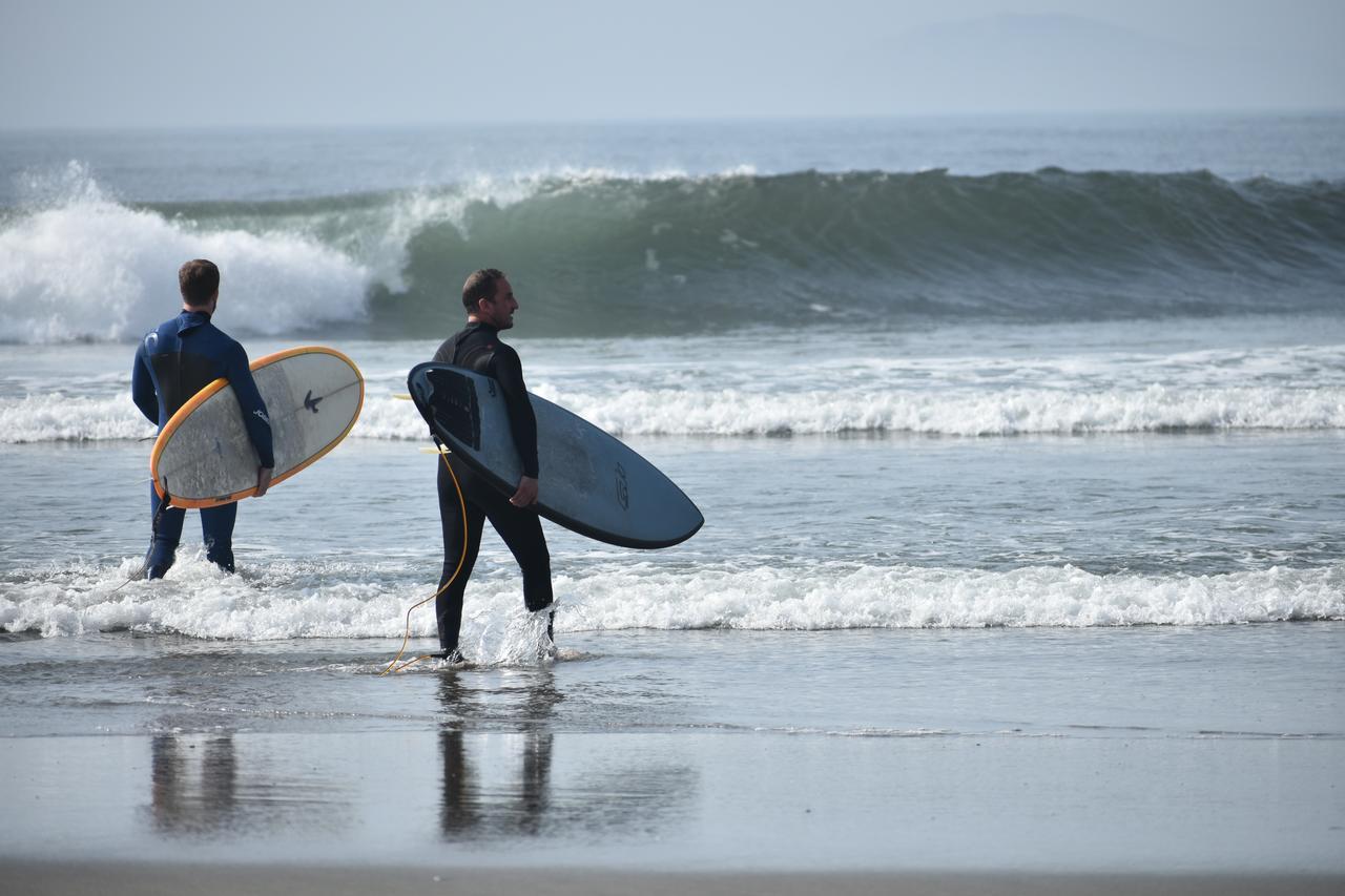 Waves Surf Camp Peru Bed & Breakfast Punta Hermosa Exterior photo